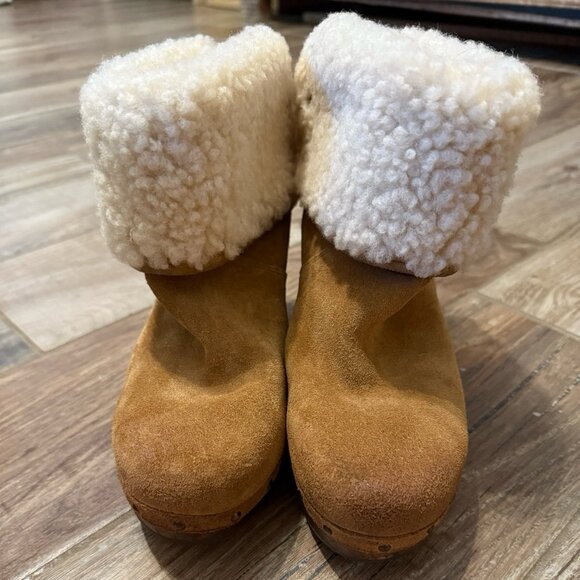 UGG Lynnea Fold Over Brown Leather Shearling Cuff Clog Boot - Picture 3 of 9